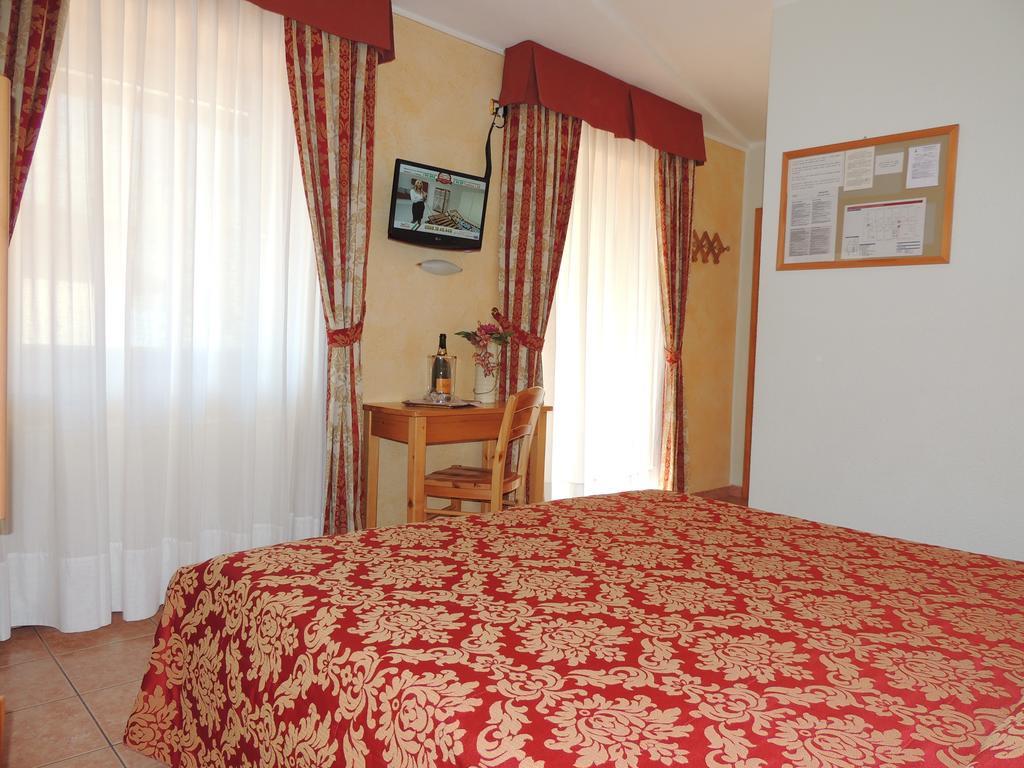 Albergo Eden Passo del Tonale Quarto foto